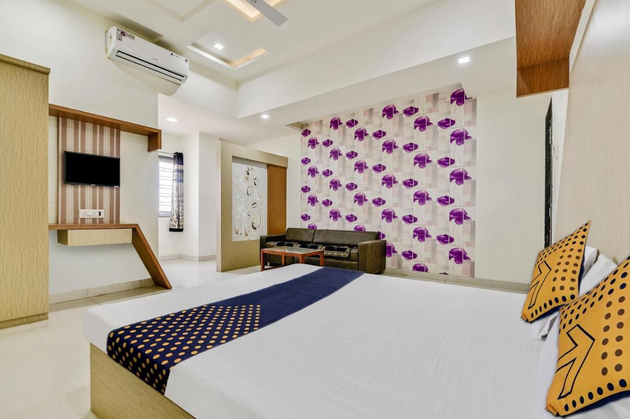 Spot On 62545 Sai Resort Hingoli Exteriör bild