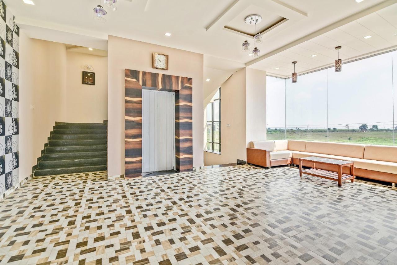 Spot On 62545 Sai Resort Hingoli Exteriör bild