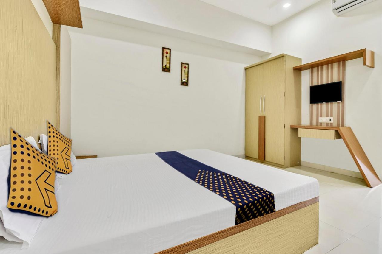 Spot On 62545 Sai Resort Hingoli Exteriör bild